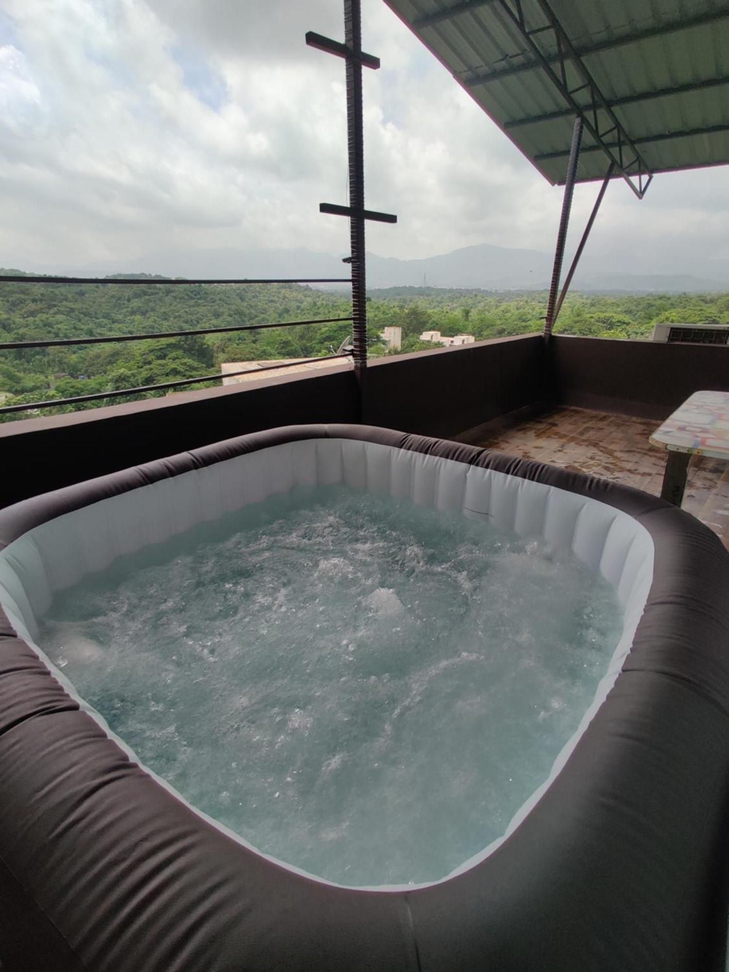 Jomaria'S - Roof-Top Jacuzzi With Scenic Views Villa Neral Exterior photo